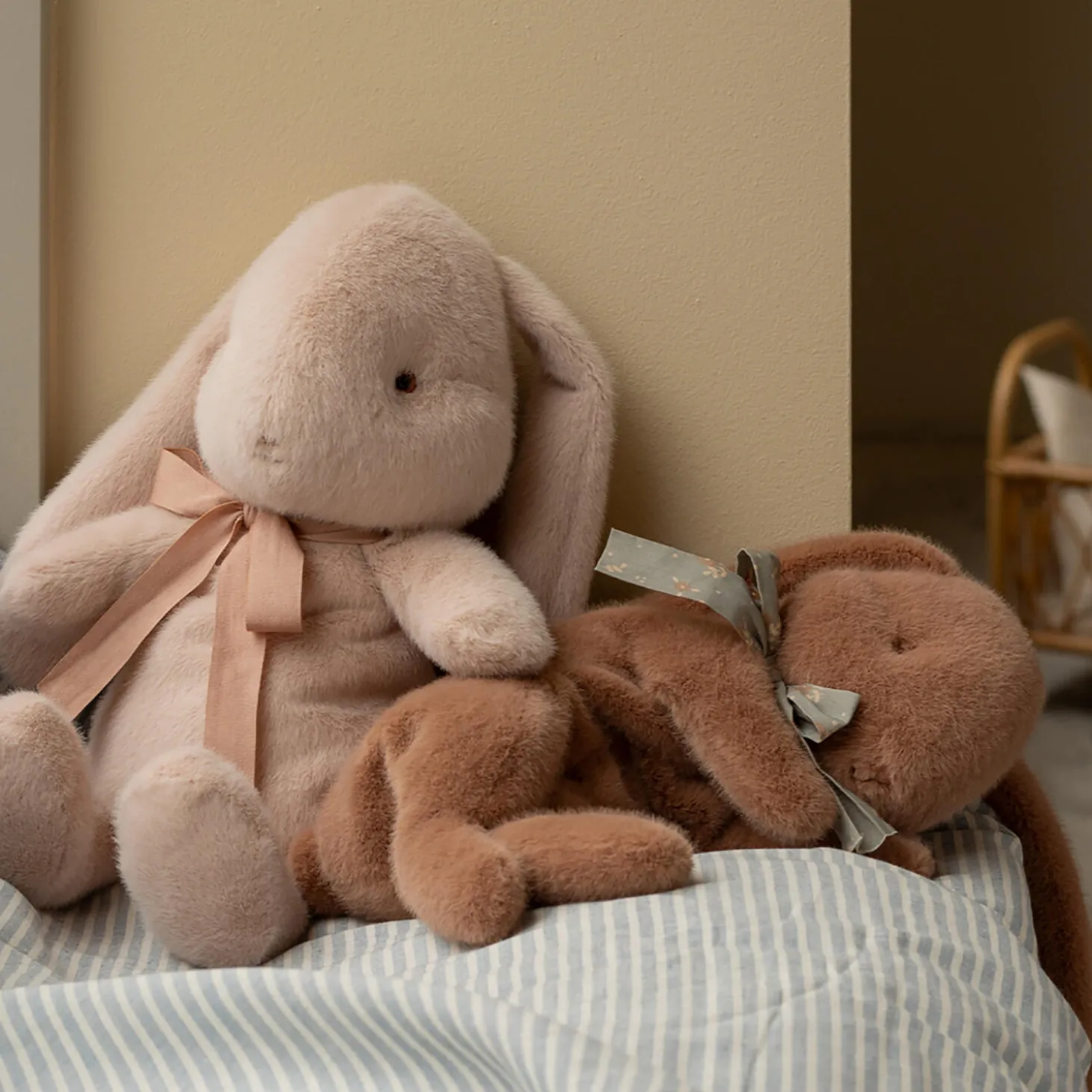 Lille sovende plyskanin, soft brown