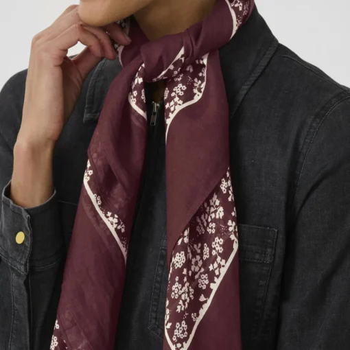 LouiPW Scarf, tawny port mini flower