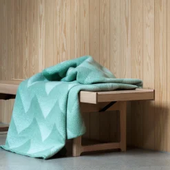 LYNILD Throw, mint