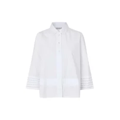 MaIanela, white