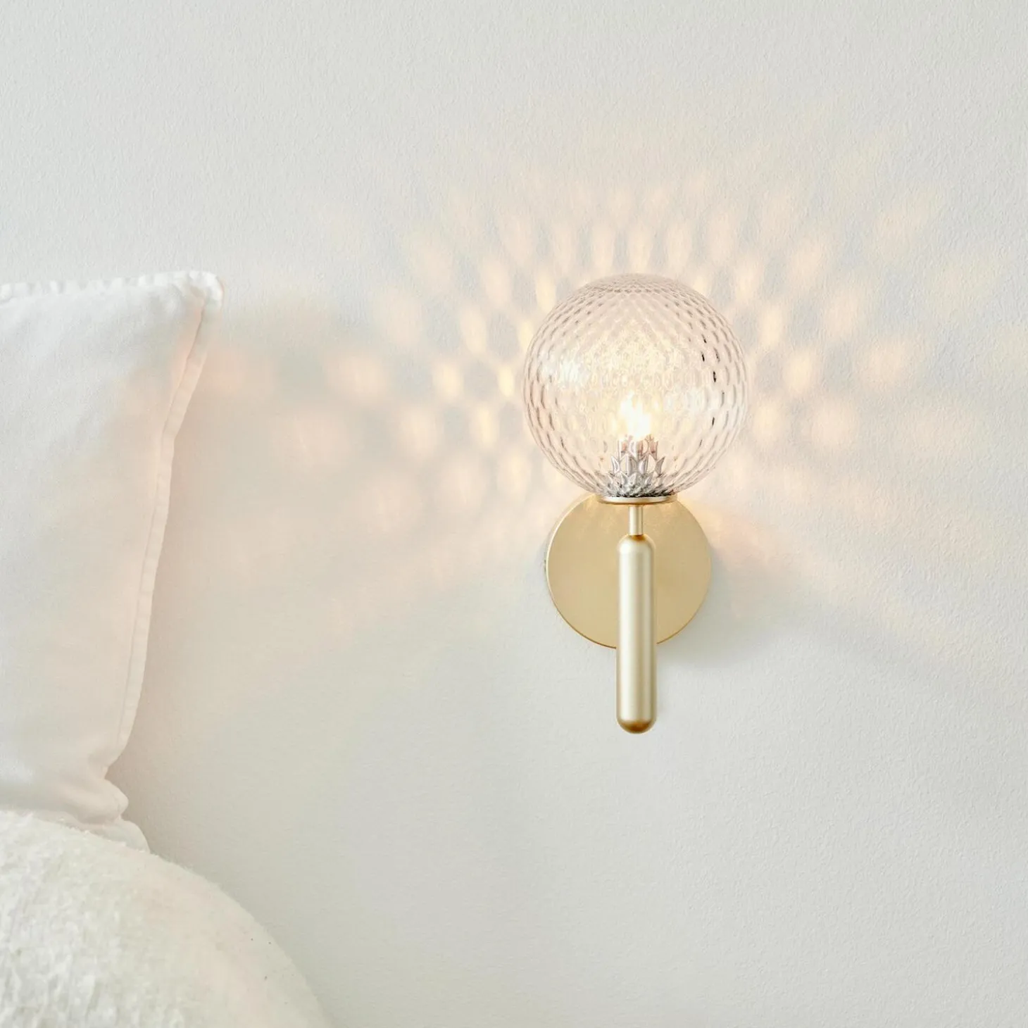 Miira Wall Lamp, brass/optic clear