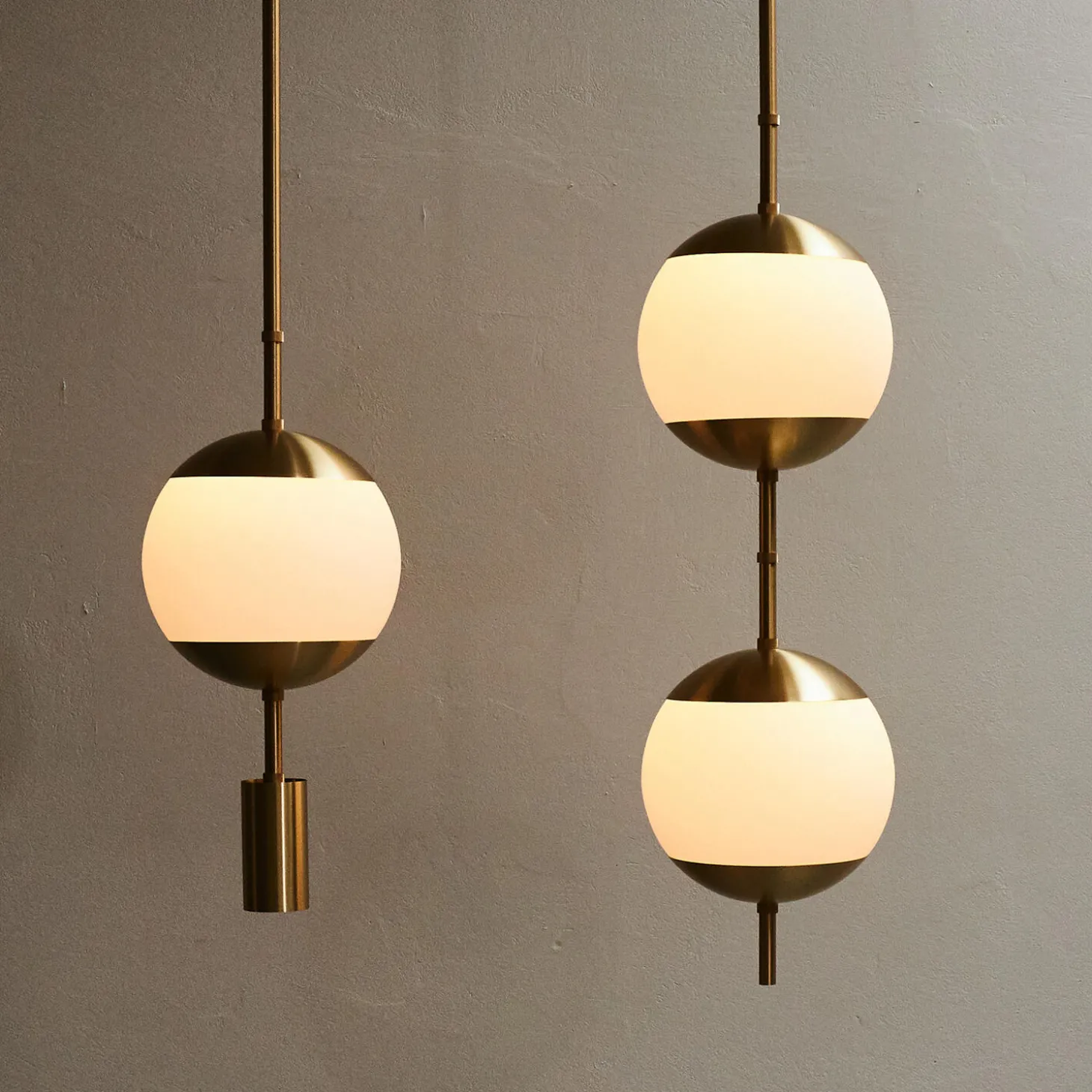 Monroe 1 Ceiling with Spot, brass/opal