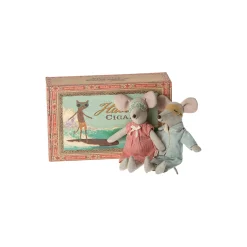 Mor og far mus i cigaræske