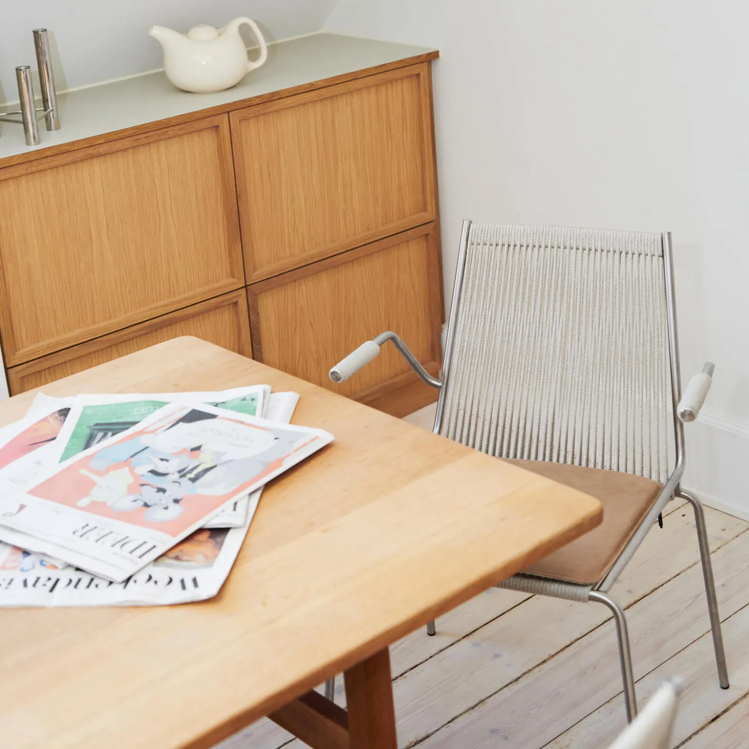 Noel Armrest Chair, steel/fair grey wool