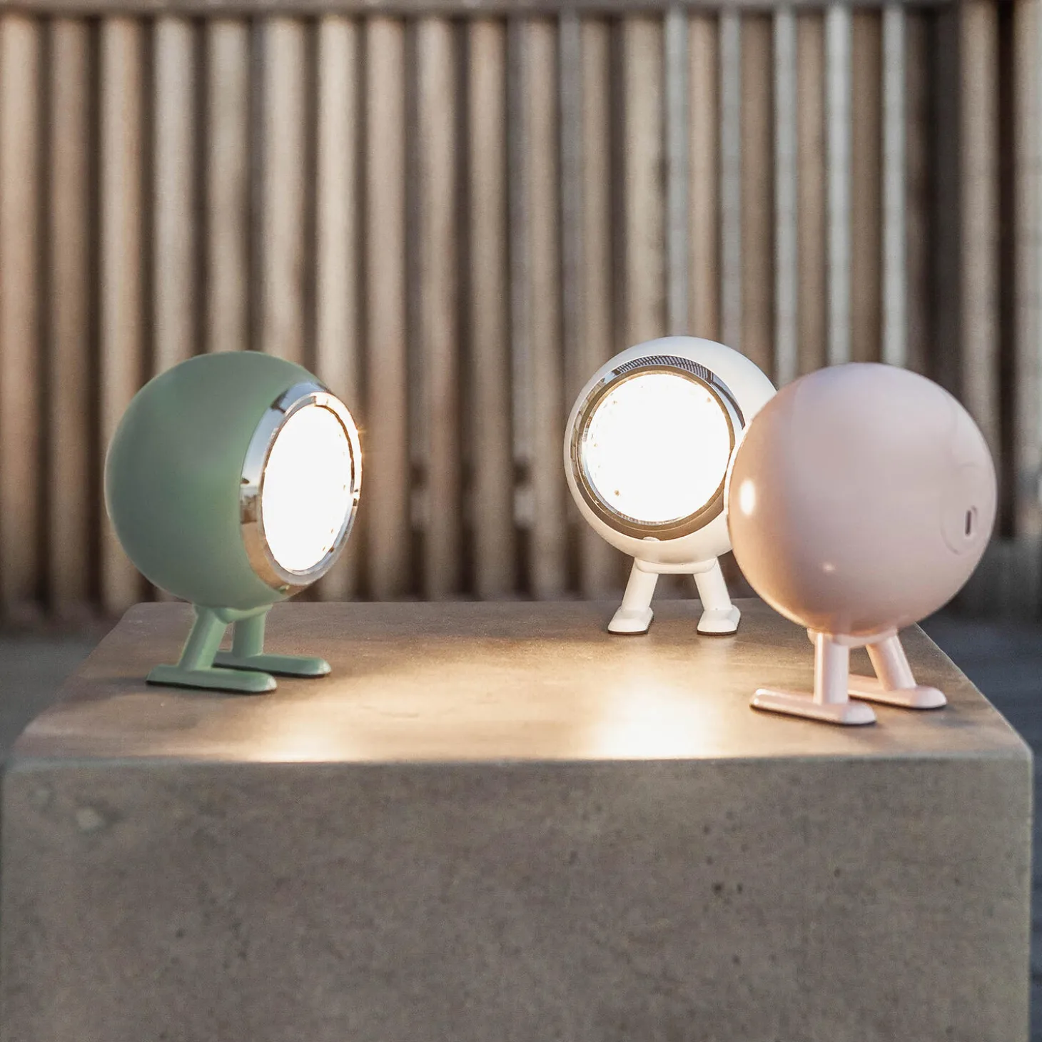 Norbitt LED Rechargeable Lamp, herby green