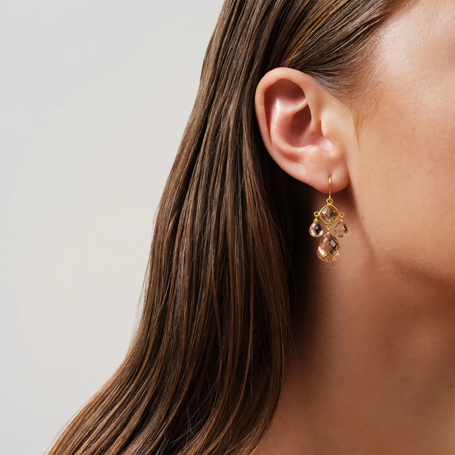 Olivia Chandelier Øreringe, peach morganite