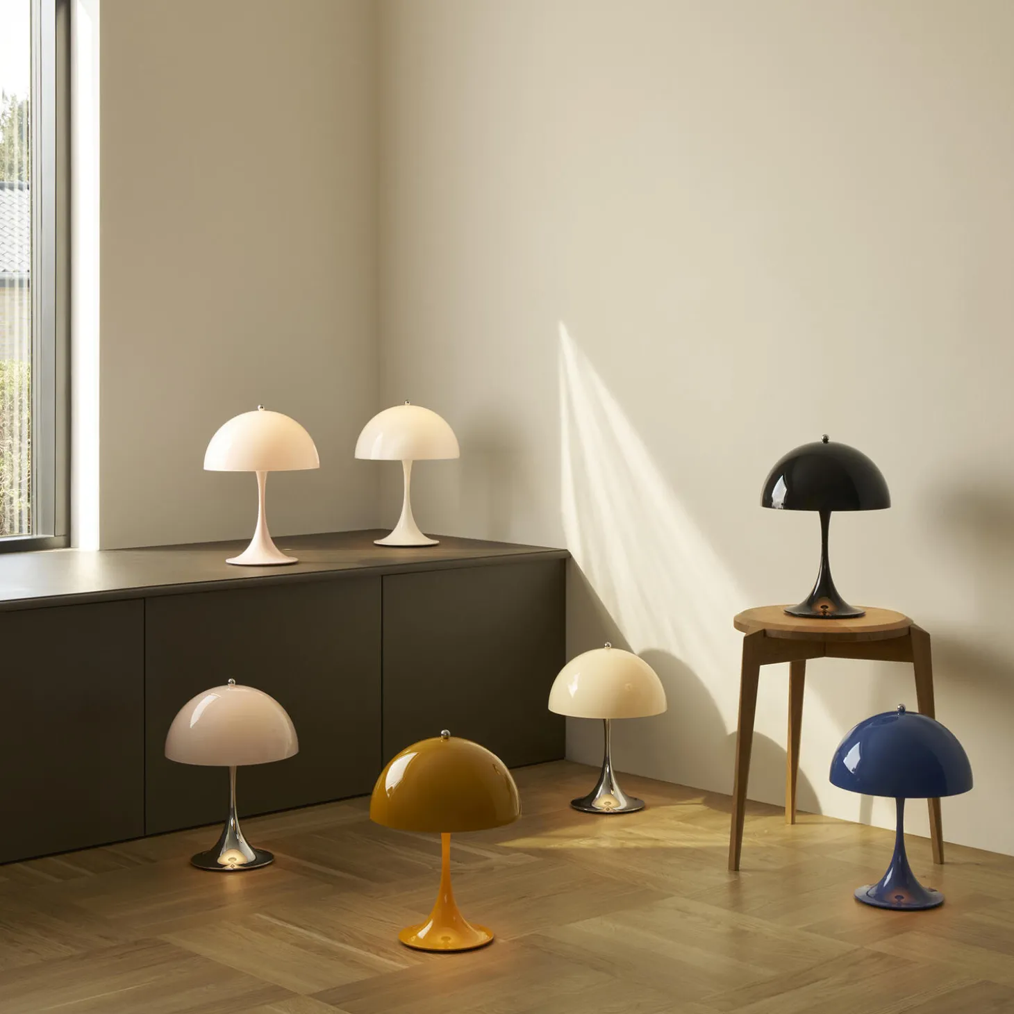 Panthella 250 Portable bordlampe, chrome opal beige