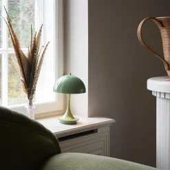 Panthella 160 Portable bordlampe, green