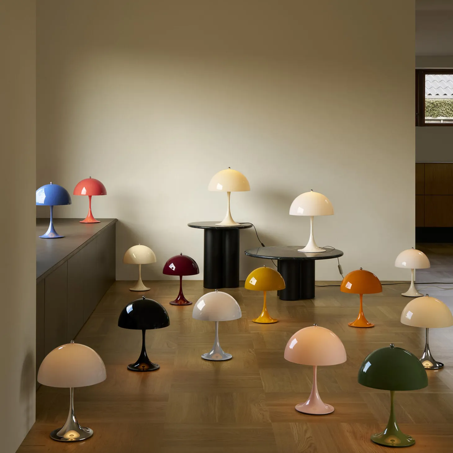 Panthella 250 Portable bordlampe, opal pale blue