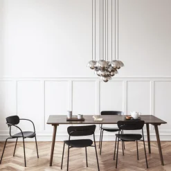 Pavilion AV1 stol, sort