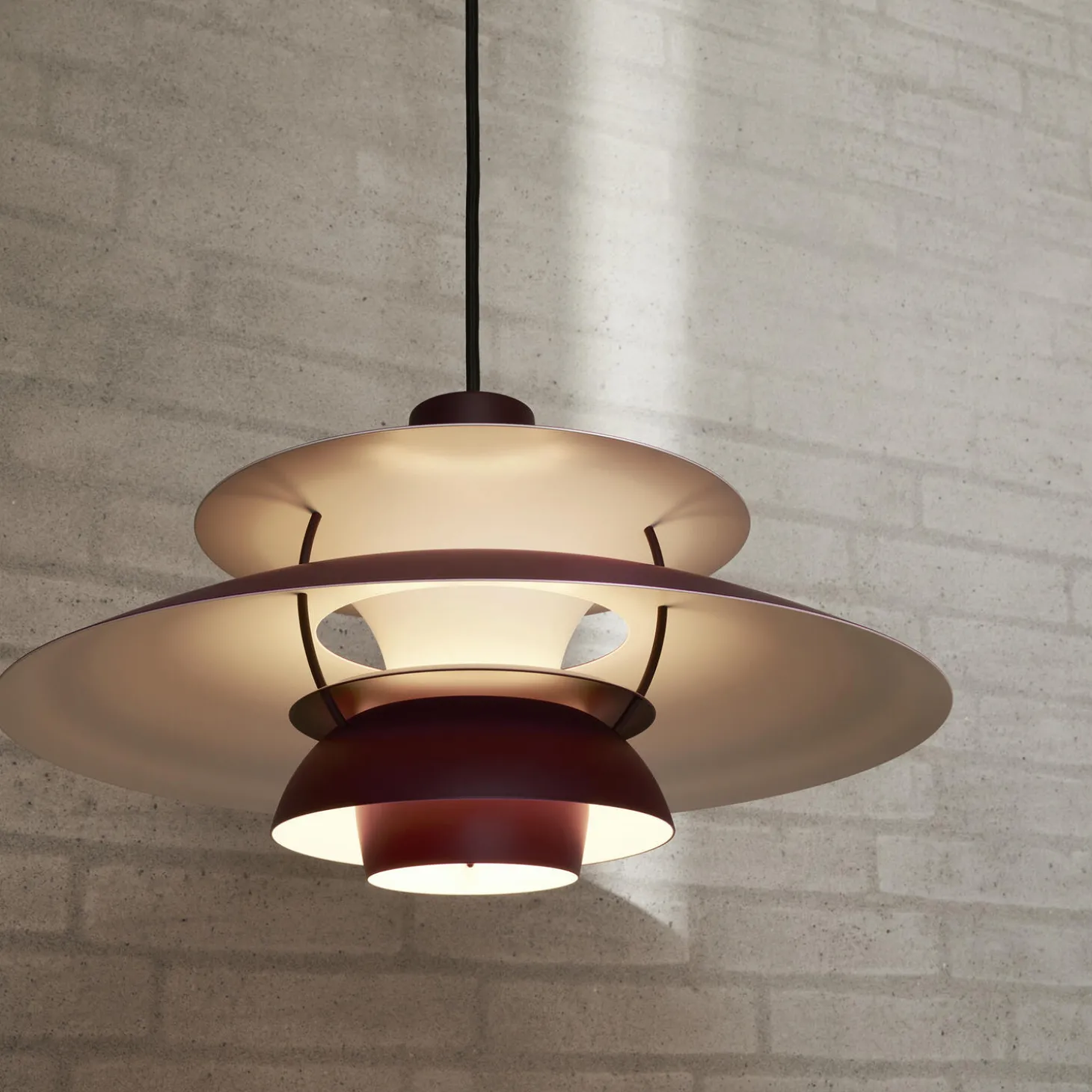 PH 5 Monochrome pendel, monochrome burgundy