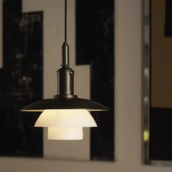 PH 3/3 pendel, aged brass/opal glass