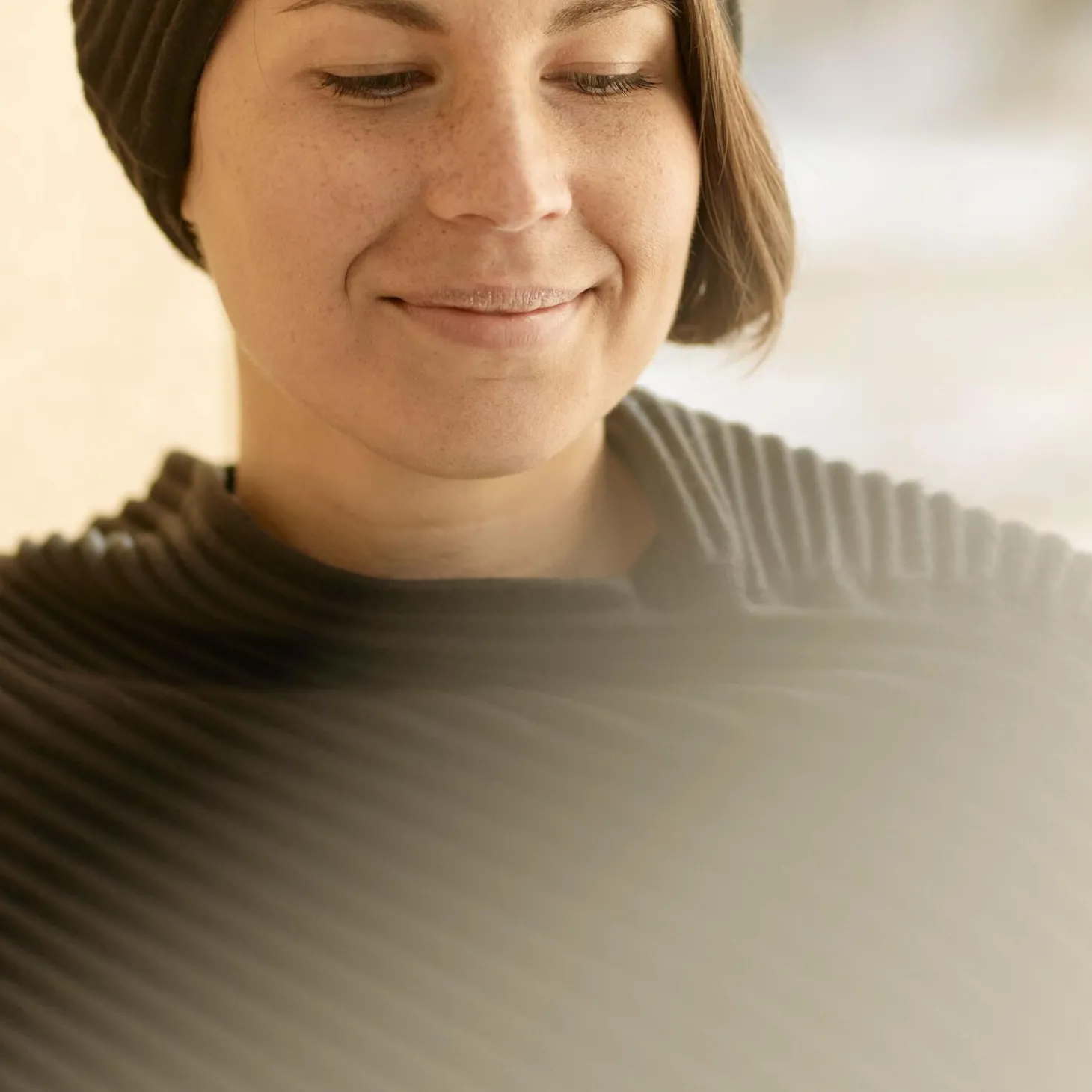 Pleece Poncho, black