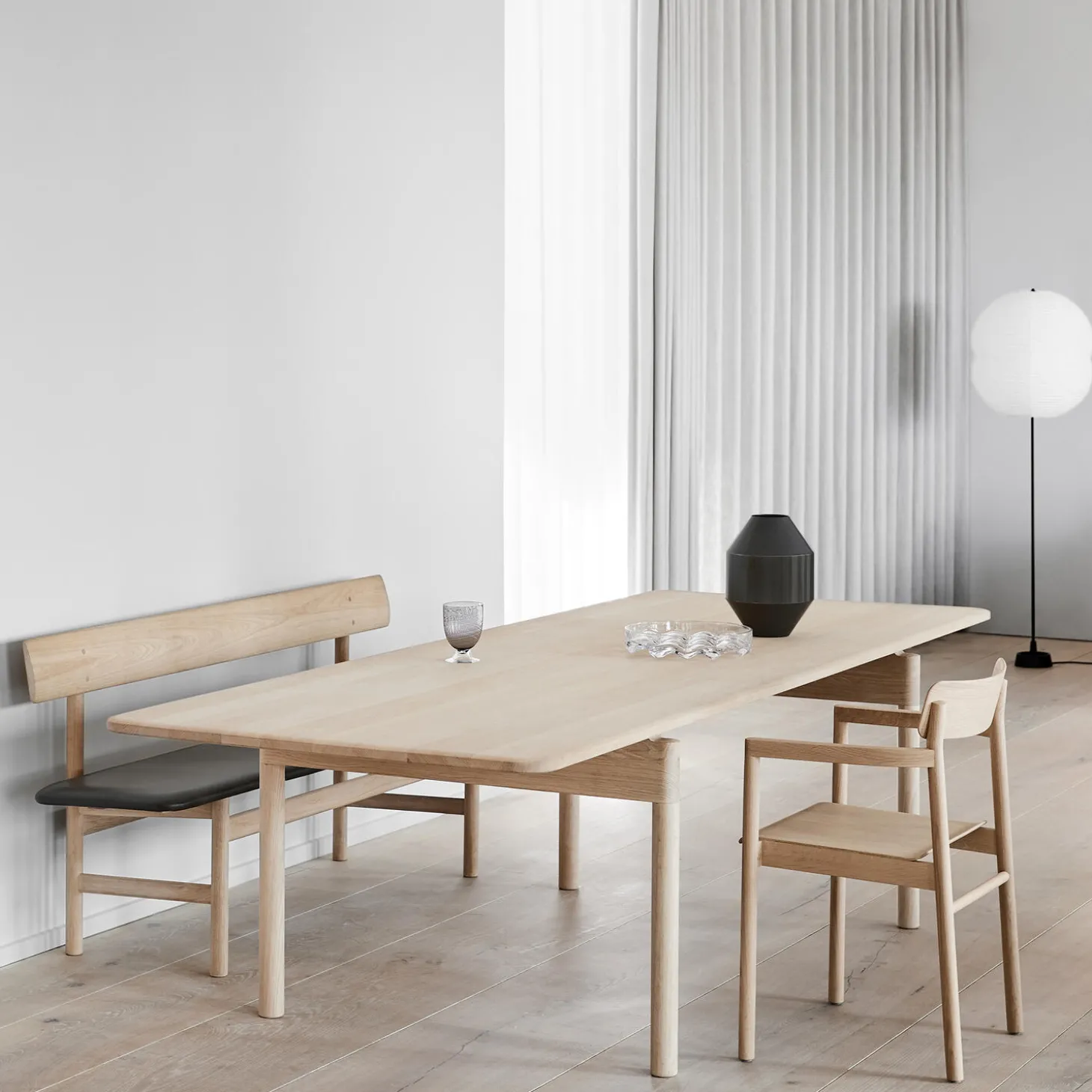 Post Table spisebord 225 cm, soap treated oak