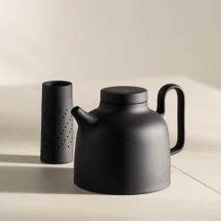 Sand Secrets Tea Pot, black clay