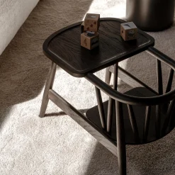 Smilla toddlerstol, røget eg