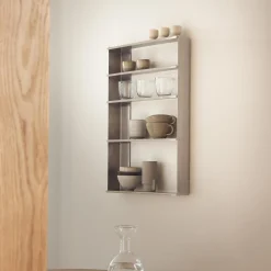 Taper Shelf Case
