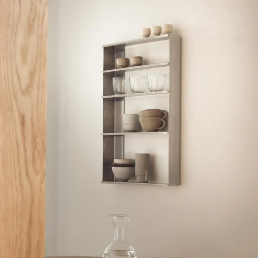 Taper Shelf Case