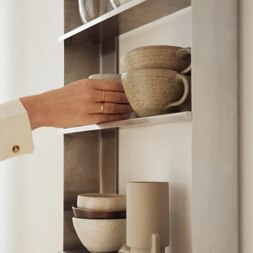 Taper Shelf Case