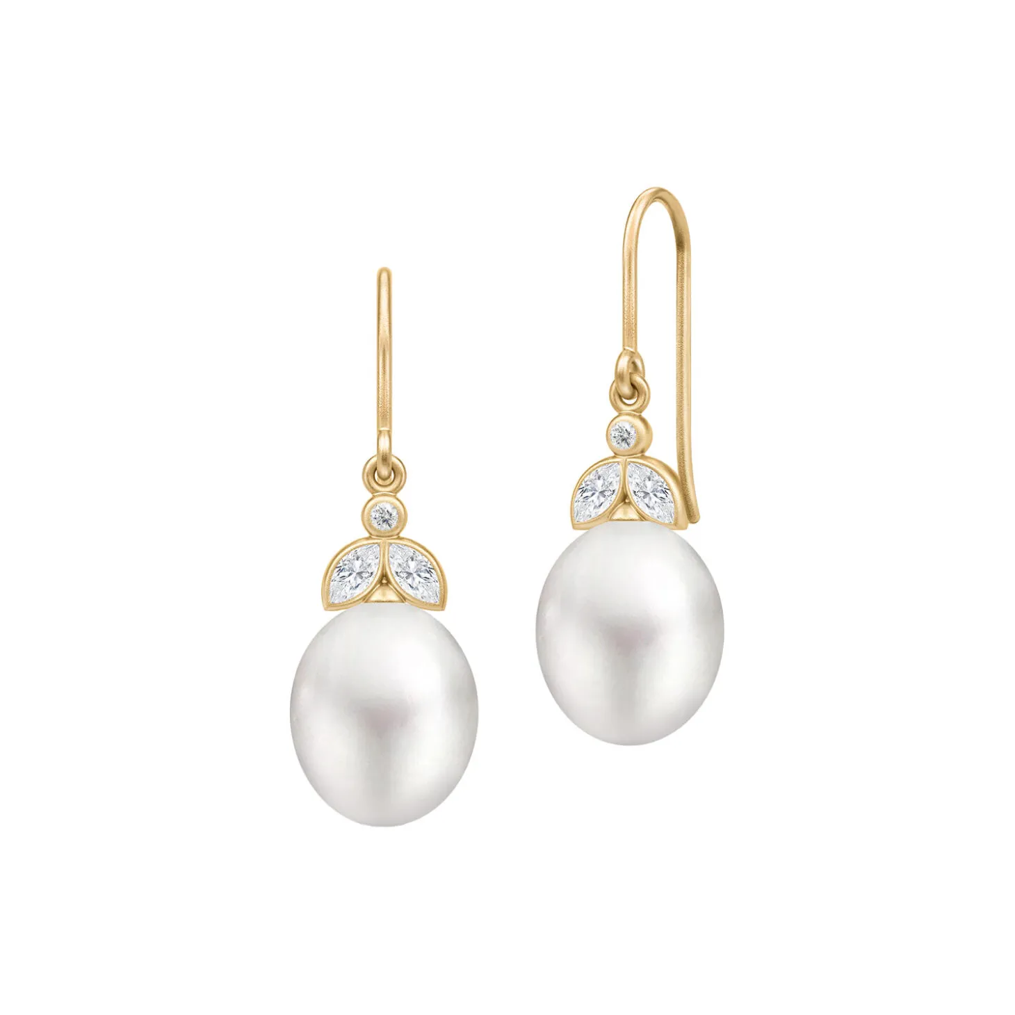 Tasha Earrings, gold/freshwater pearls