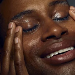 The Eye Makeup Remover