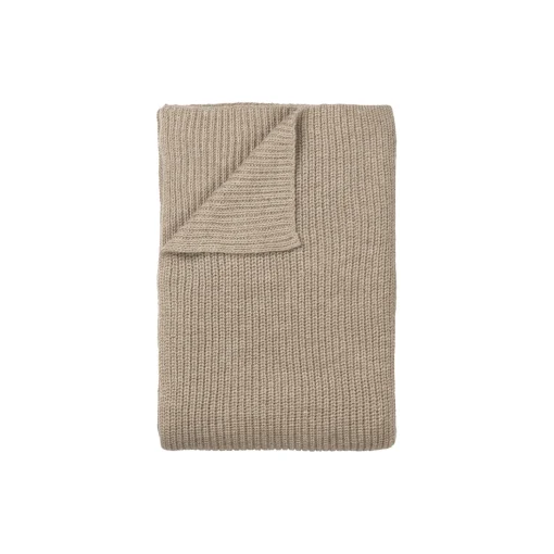 Tito Throw, camel