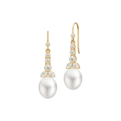 Treasure Chandelier, gold/freshwater pearls