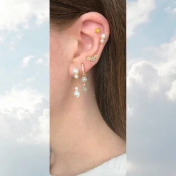 Trois Fleurs Stud