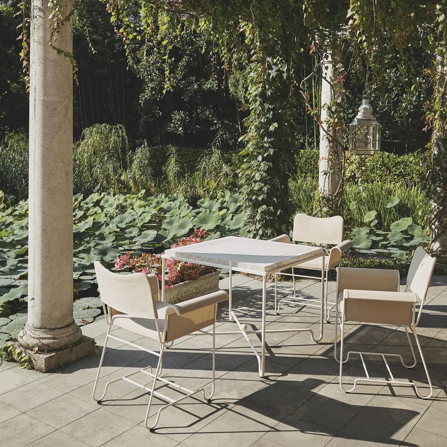 Tropique Dining Table, classic white