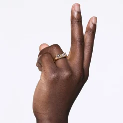 Us Three Signet Ring, gold