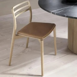 VIPP481 Cabin stol, lys eg/sand