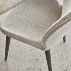 VIPP462 Lodge Chair, beige/dark oak