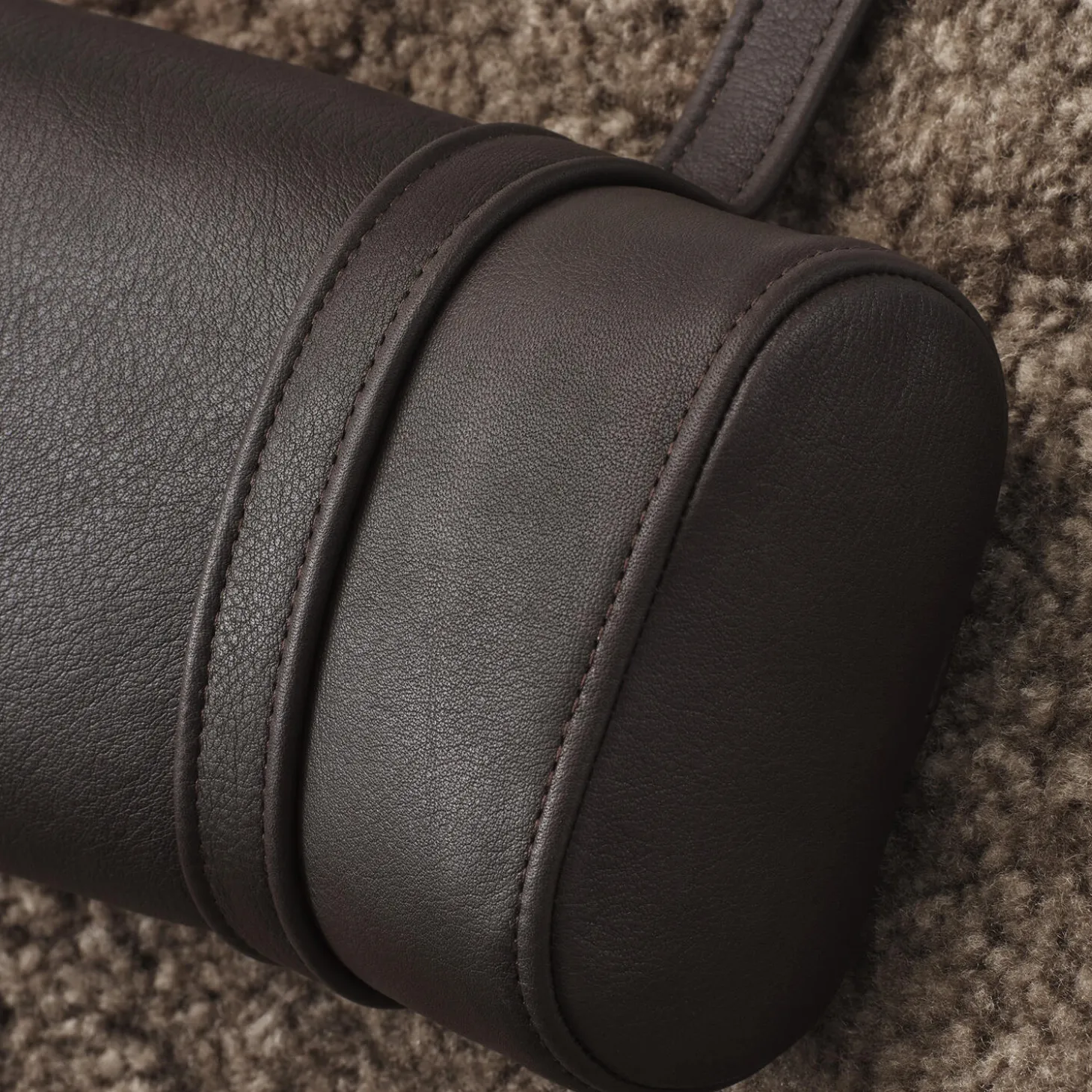 VIPP468 nakkestøtte til Lodge lænestol