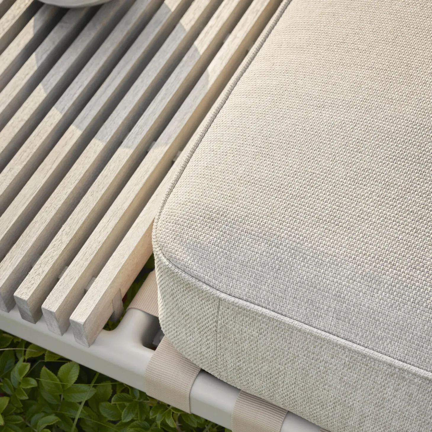 VIPP720 Open-Air Sofa Open End, left, sand