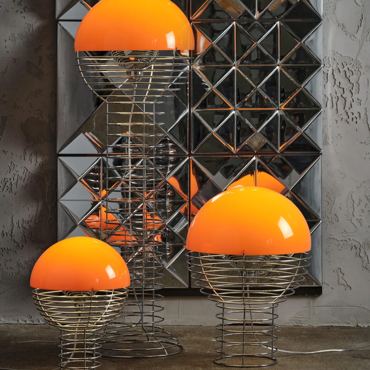 Wire gulvlampe, orange
