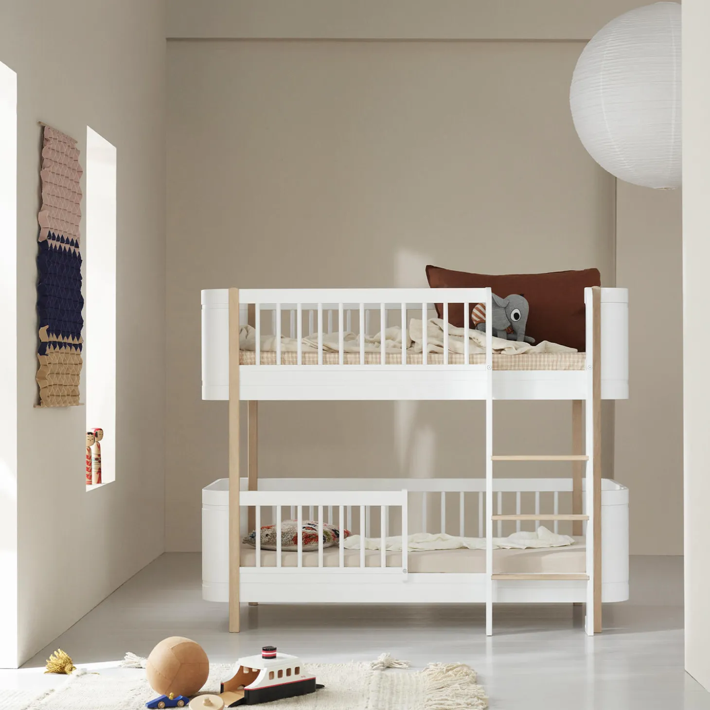 Wood Mini+ halvhøj køjeseng 68x162 cm, hvid/eg